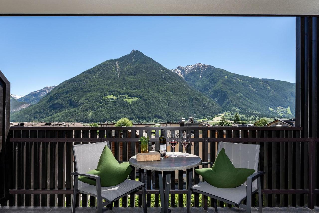 Vitaurina Royal Hotel Molini di Tures Esterno foto