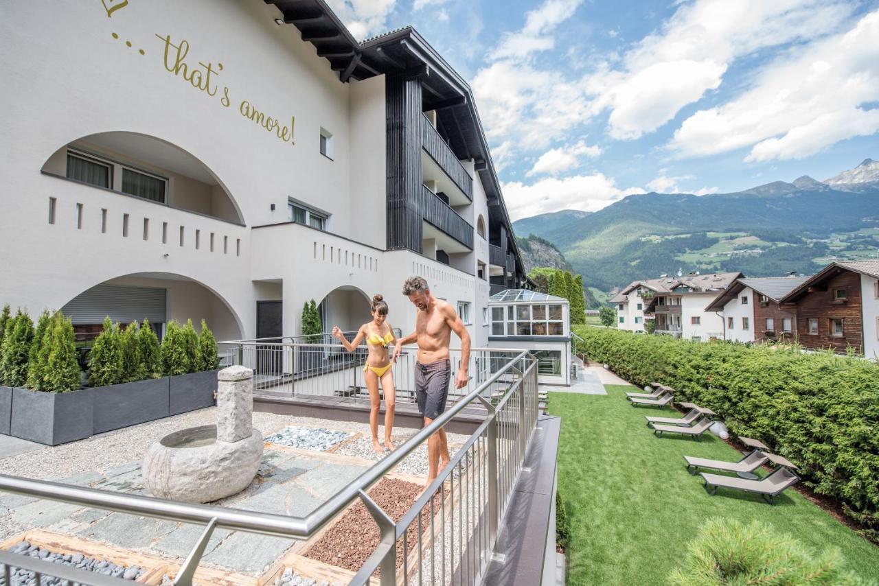 Vitaurina Royal Hotel Molini di Tures Esterno foto