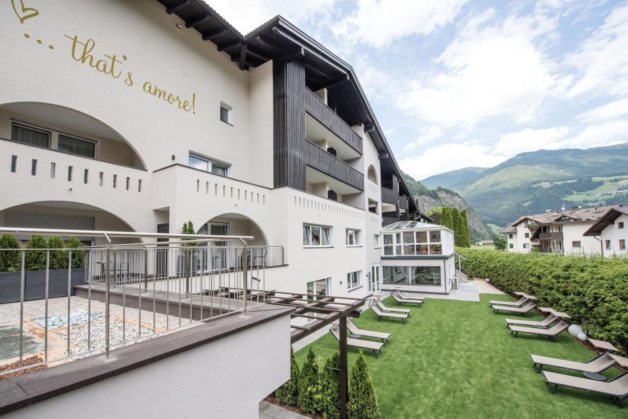Vitaurina Royal Hotel Molini di Tures Esterno foto